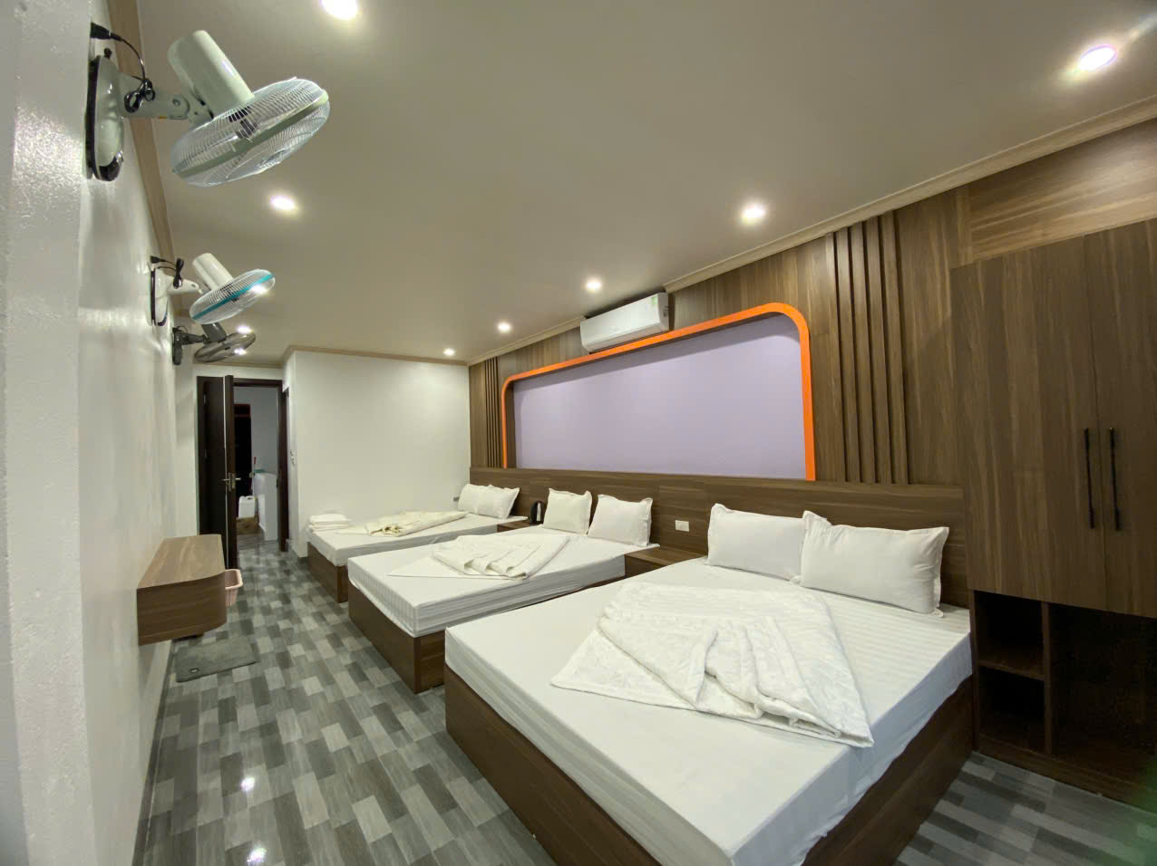 hải huyền quan lạn